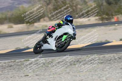 media/Oct-30-2025-Racers Edge (Thu) [[dabbdaf680]]/3-B Group/Session 5 (Turn 6)/